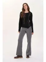 Amiek 24c Jaylin top zwart katoenmix kant