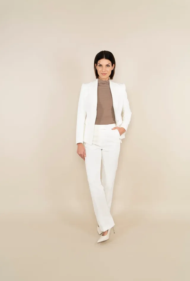 Laboutiek Blazer Short Model blazer off white