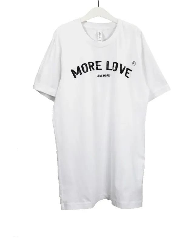 LOVEDRUNKY More Love t-shirt wit met tekst