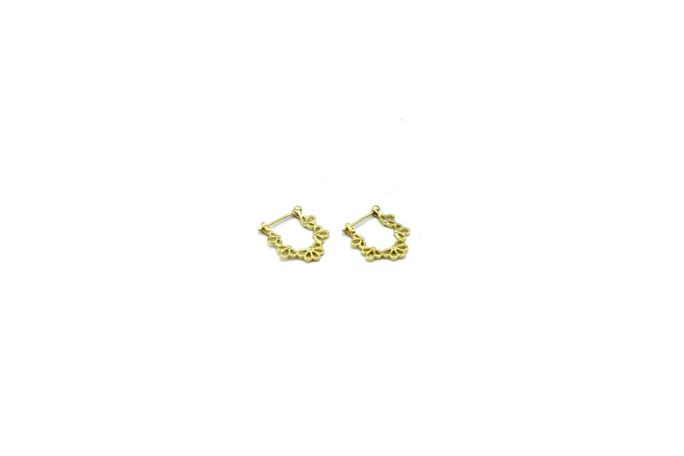 Lovedrunky Grafische Flower Hoop Oorbel Goud Bloem