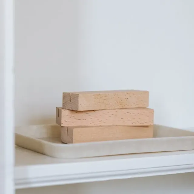 Amiek Kaarthouder hout beukenhout 12 cm